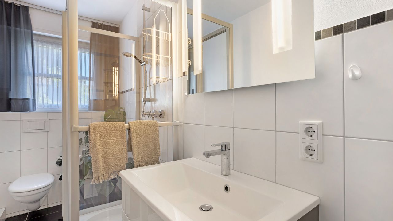 INSIDE, BATHROOM INSIDE, BATHROOM